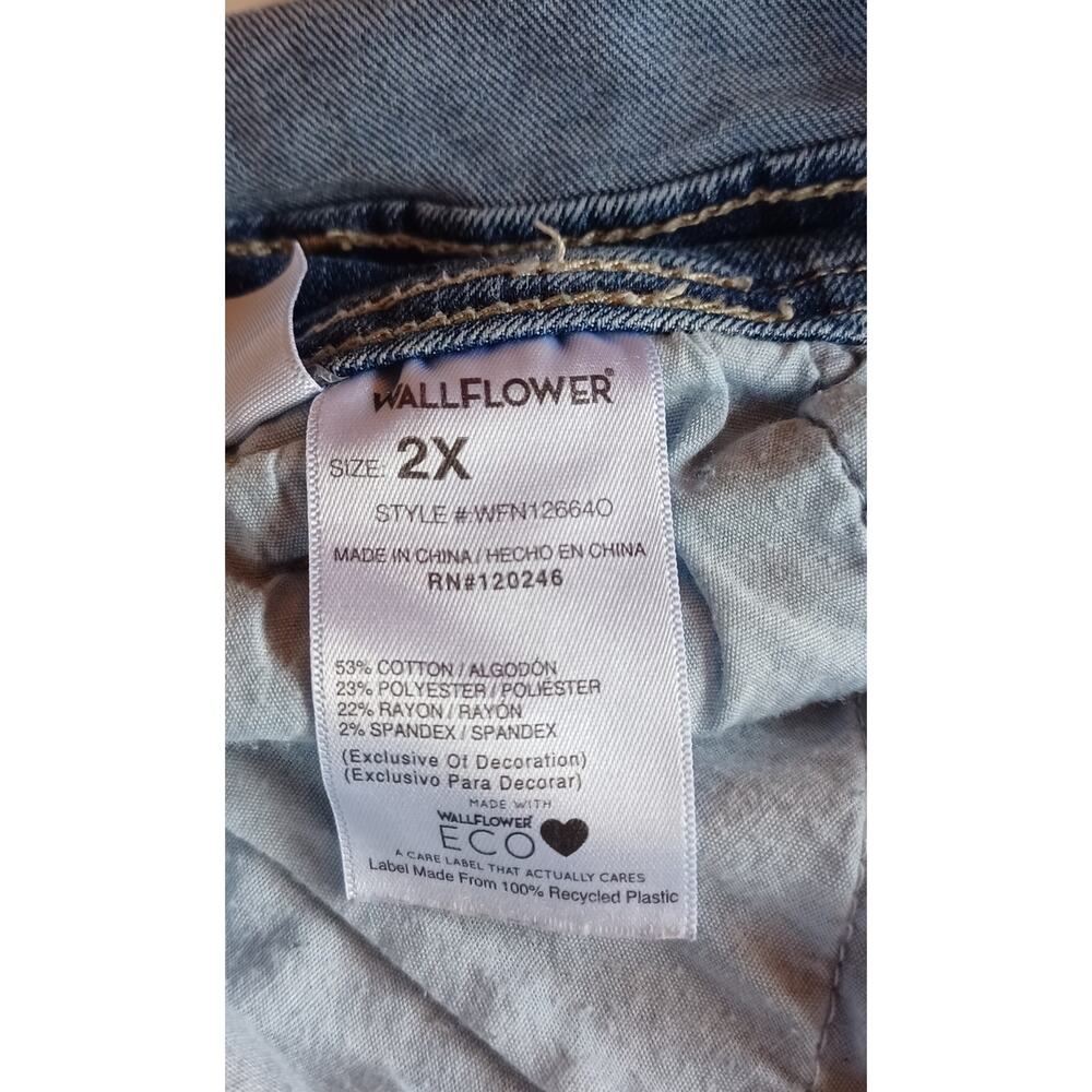 WallFlower Denim Shortalls Women's Size 2X Blue Jean Overalls Adjustable Straps - Picture 7 of 8
